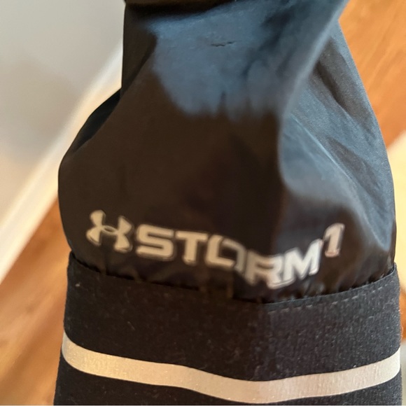 Under Armour Storm1 Hooded Rain Shell - size L - Picture 5 of 8